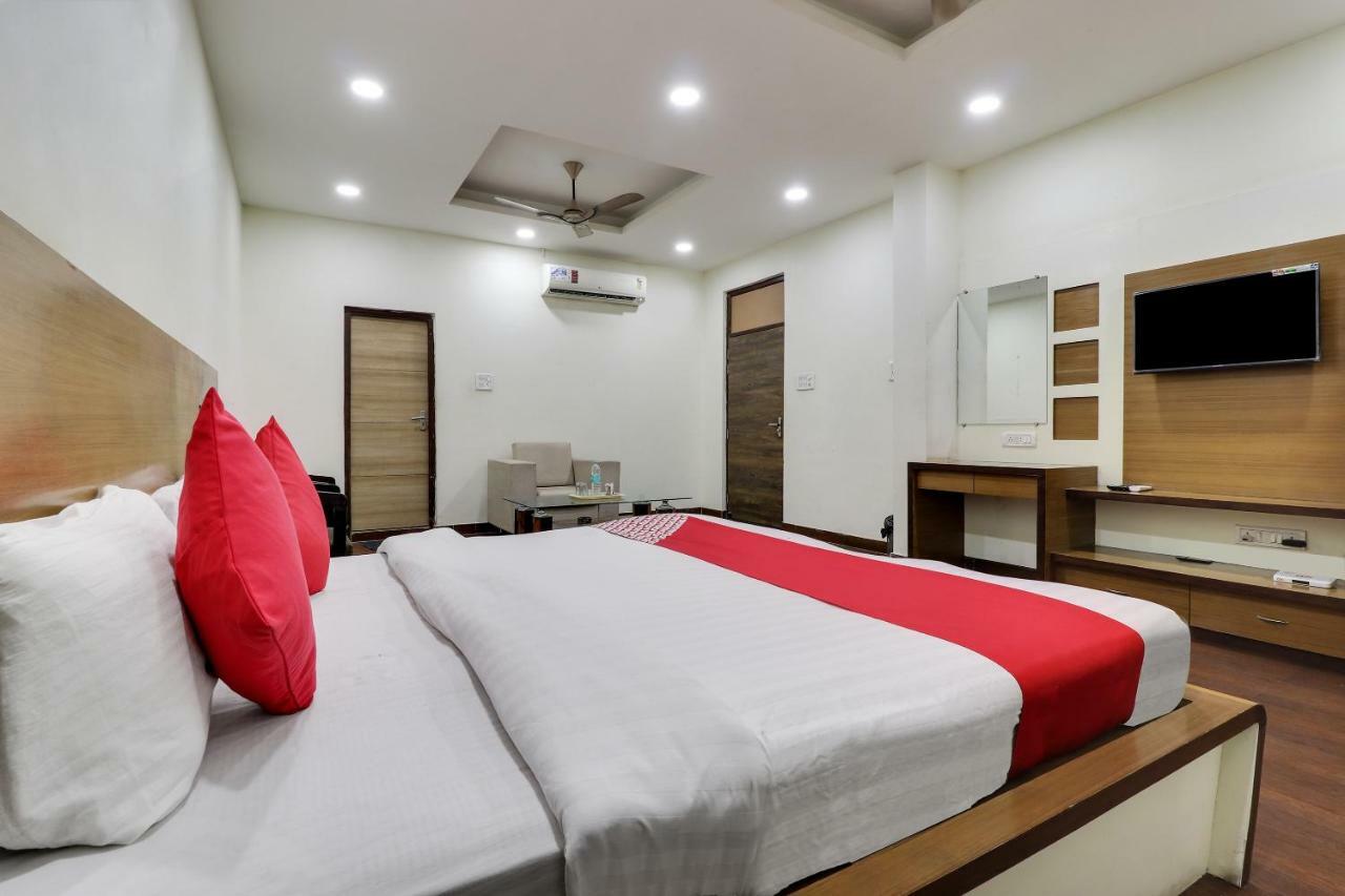 Oyo 43936 Hotel Rajputana Palace Farrukhabad Quarto foto